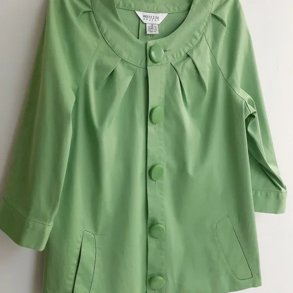 Allison Taylor Top Woman Casual Business Attire Solid Green Size 8 - Picture 2 of 6